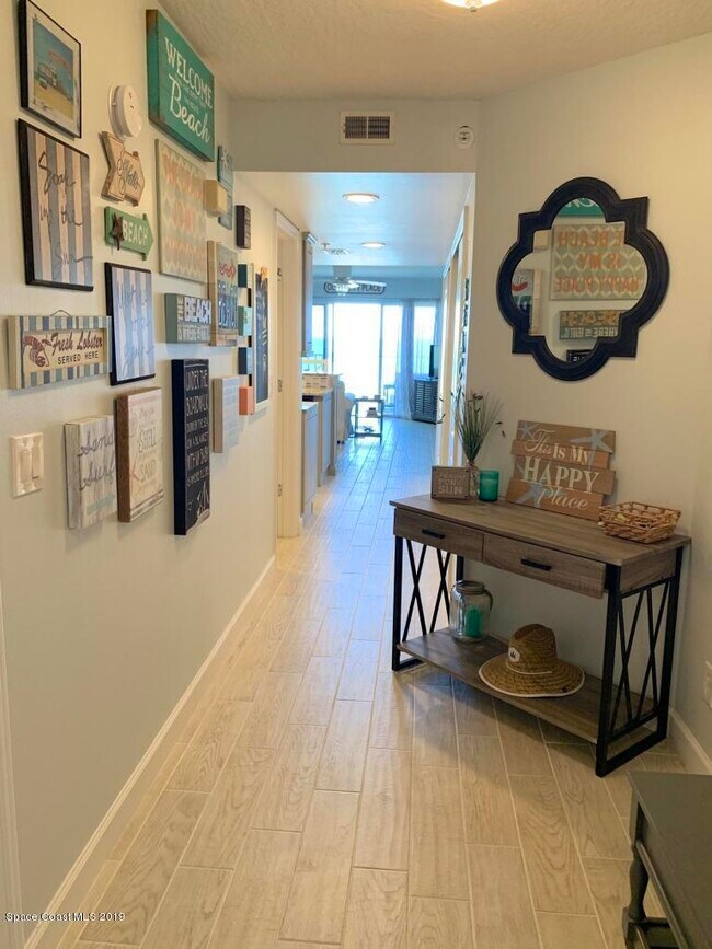 Foto del edificio - 8700 Ridgewood Ave