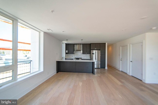 Building Photo - 861 N 3rd St