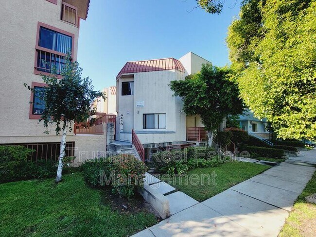 Foto del edificio - 416 W Milford St