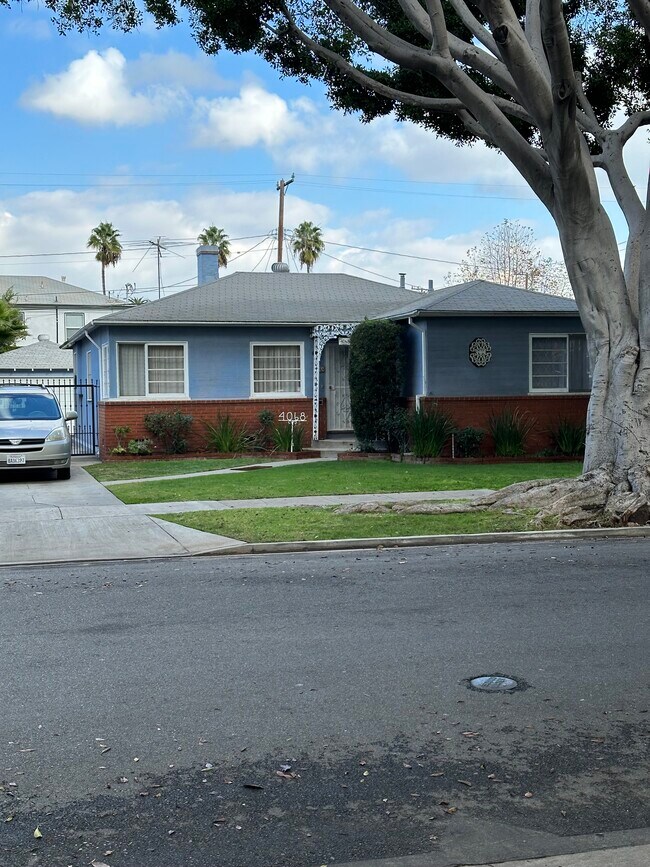 Foto del edificio - 4068 Lincoln Ave