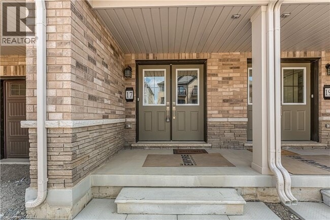 Building Photo - 17 St Lawrence Rd