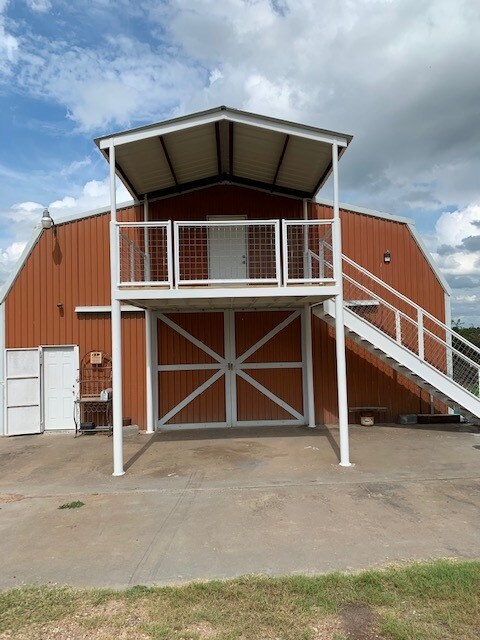 Front of Barndominium - 5944 FM 50 Rd