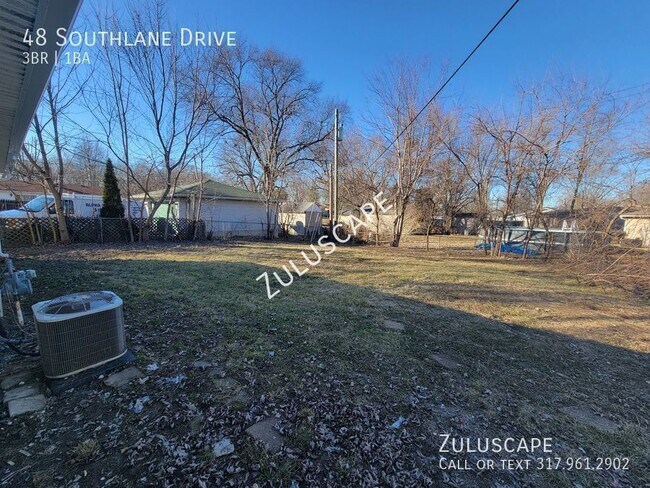 Foto del edificio - 48 Southlane Dr