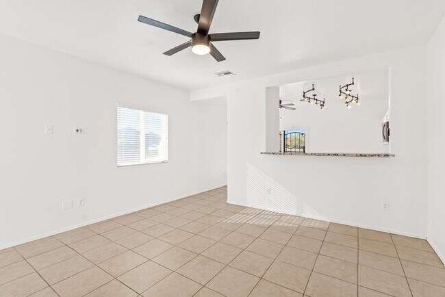 Building Photo - Tucson, AZ - Single-Family - $1,595.00 Ava...