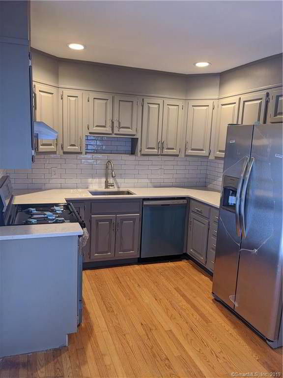 Primary Photo - 19 sylvan dr