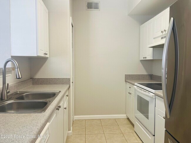 Building Photo - 1747 Sophias Dr