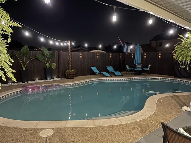 Building Photo - 6717 Trumpet Dr