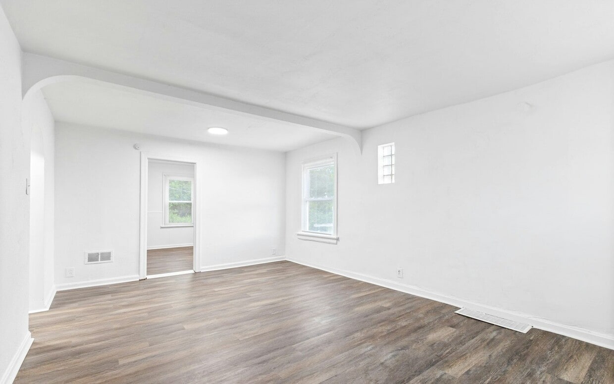 Photo - 831 Harlan Avenue