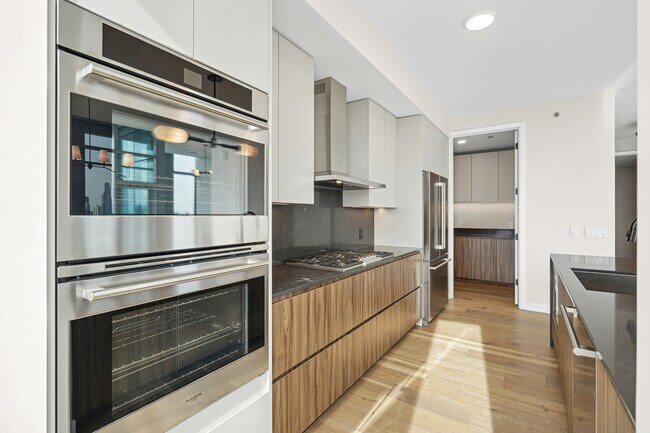 Foto del edificio - 1114 W Carroll Ave