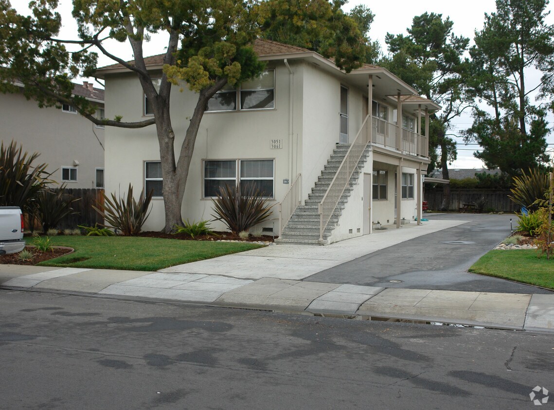 Primary Photo - 3053-3061 Emerson St