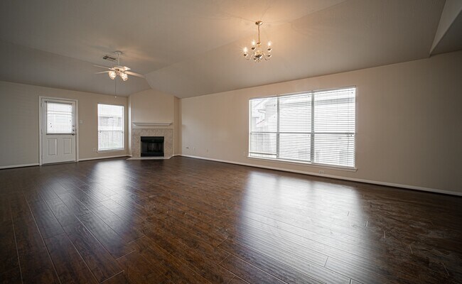 Foto del edificio - 3610 Liberty Square Trail