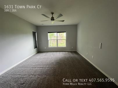 Foto del edificio - 1631 Town Park Ct