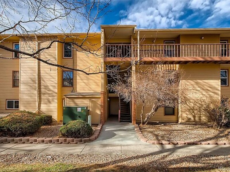 Primary Photo - 3121 S Tamarac Dr