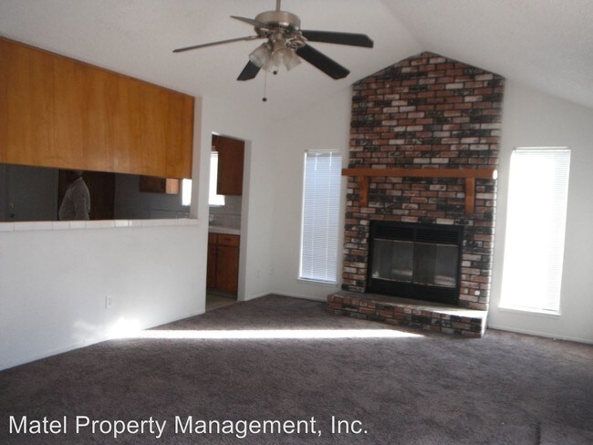 Building Photo - 582 Harvest Park Dr
