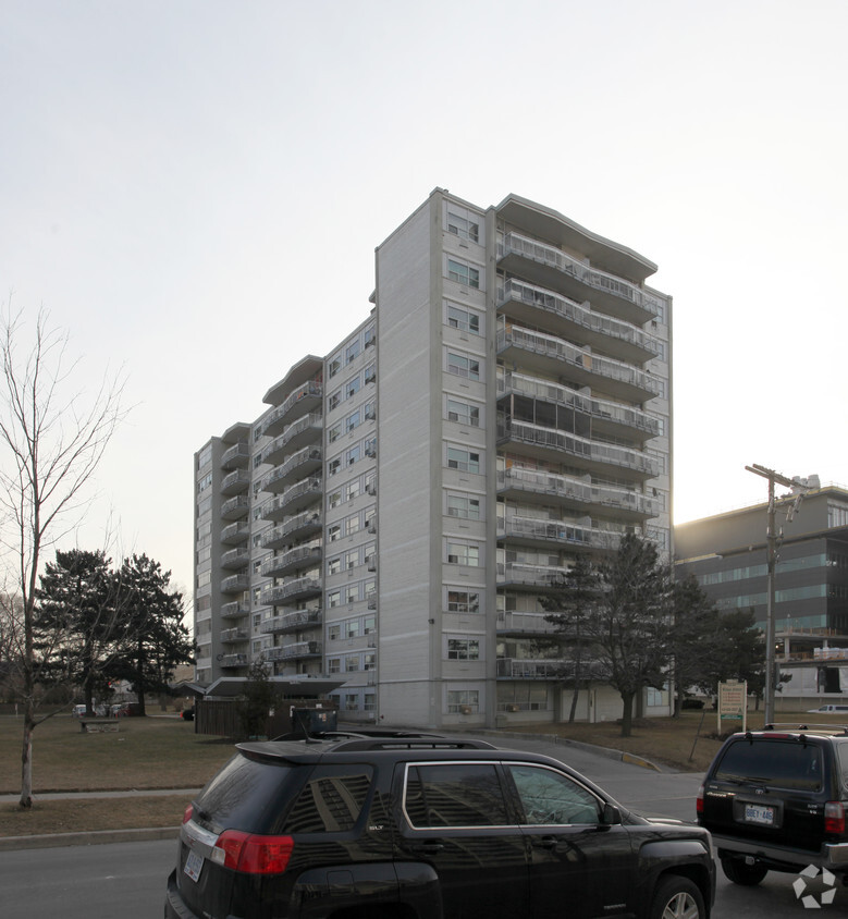 Building Photo - 1130 Wilson Ave