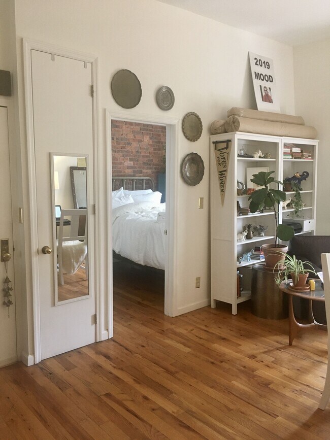 Foto del edificio - 419 Myrtle Ave
