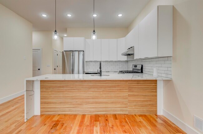 Foto del edificio - 92 Van Horne St