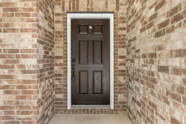 Foto del edificio - 18613 Falcon Pointe Blvd