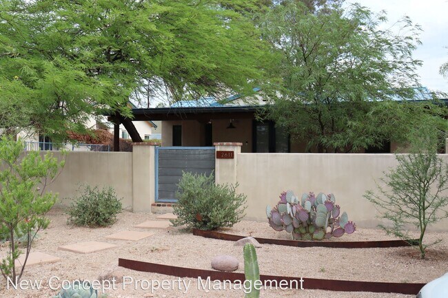 Building Photo - 2 br, 2 bath House - 2611 E Helen St