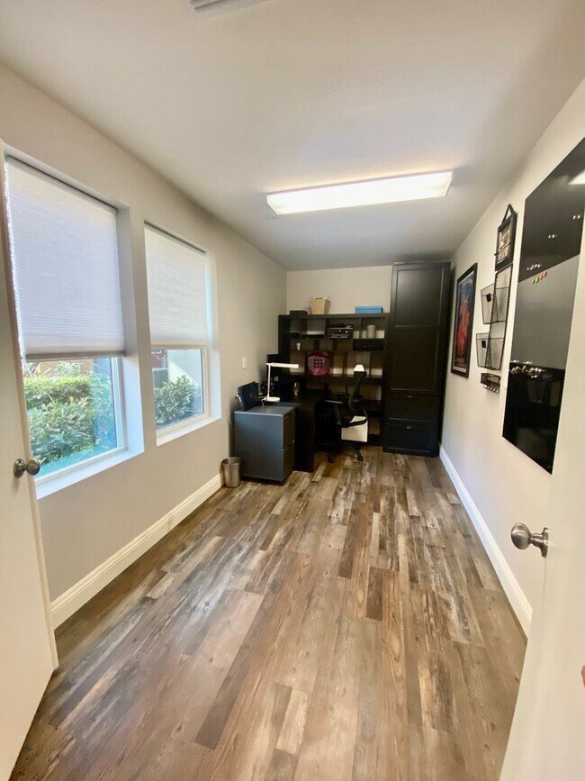 Building Photo - 2 br, 2.5 bath House - 796 Ferrite Court