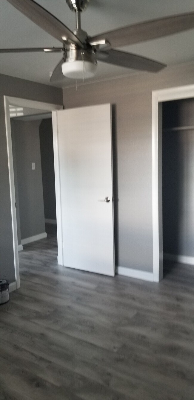 Foto del edificio - 2218 Cooper Ave