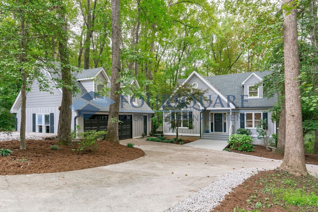Primary Photo - Single Family | One-acre lot in Powell Far...