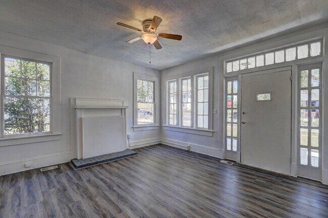 Foto del edificio - 1045 Crescent Ave