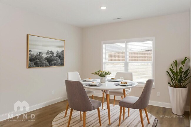 Building Photo - 219 Pine Is Ave