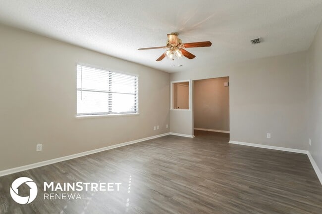 Building Photo - 301 Highland Ave