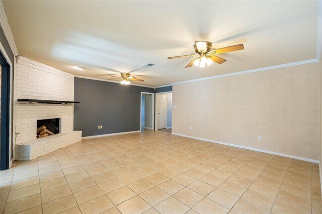 Building Photo - 1007 Northpine Dr