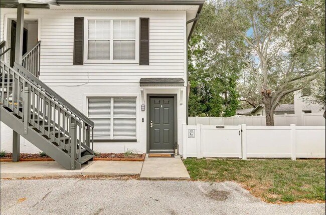 Building Photo - 655 3rd Ave N