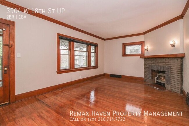 Building Photo - 3904 W 18th St UP, Cleveland -Spacious 2 b...
