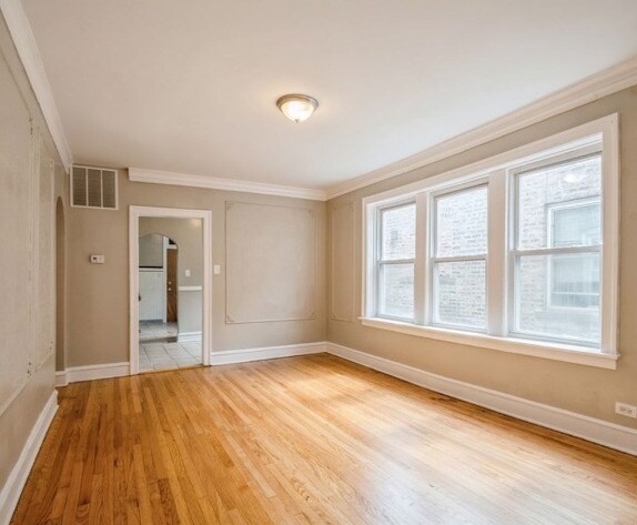 Foto del edificio - 6125 N Washtenaw Ave