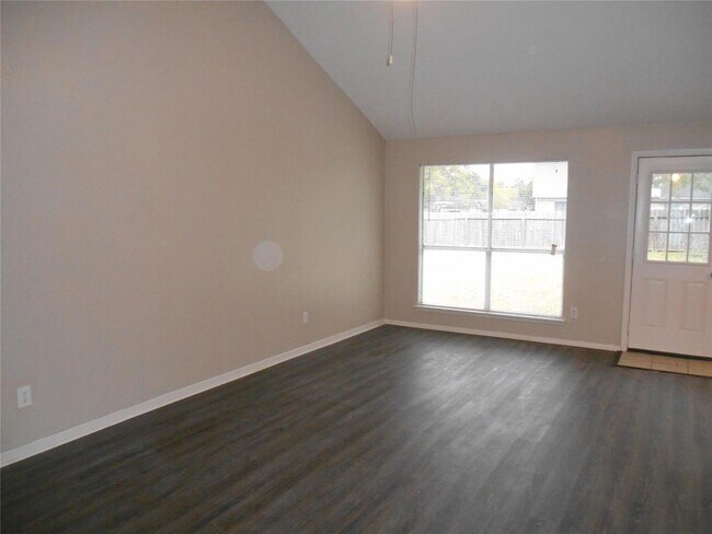 Building Photo - 16803 Swanmore Dr