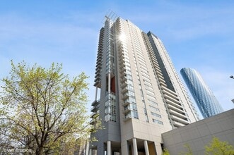 Building Photo - 737 W Washington Blvd