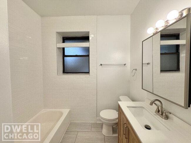 Foto del edificio - 3142 W Belden Ave