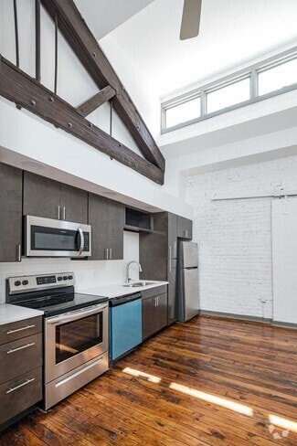 Building Photo - 1809 E Franklin St