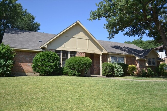 Photo - 1416 Sandy Creek Dr House