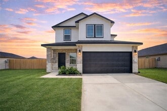 Building Photo - 9043 Rose Water Trl