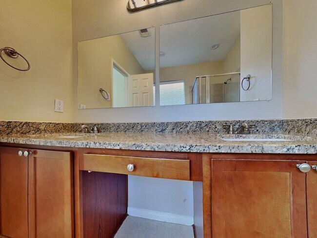 Foto del edificio - 20115 Goldlake Dr