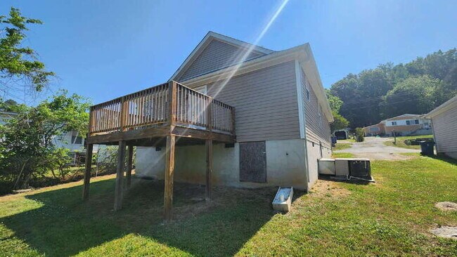 Foto del edificio - 110 2nd St