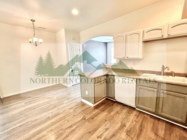 Building Photo - 3330 Apple Blossom Way