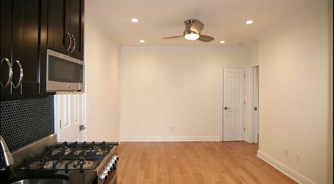 Foto del edificio - 373 S 4th St