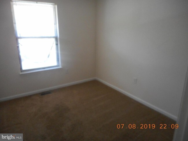 Building Photo - 7105 Kurth Ln