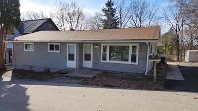 Building Photo - 30917 Shady Ln