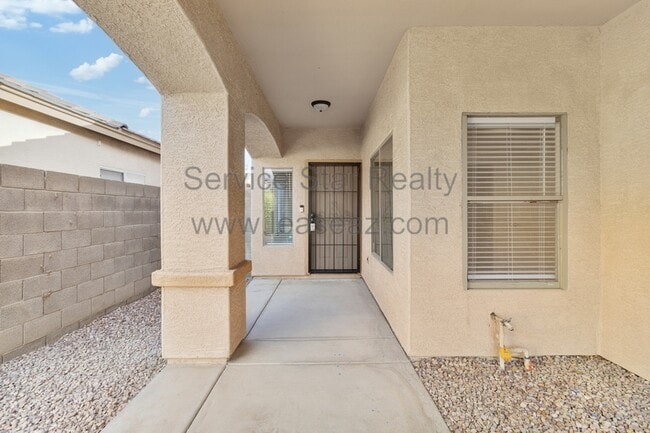 Foto del edificio - 3043 E Kings Ave