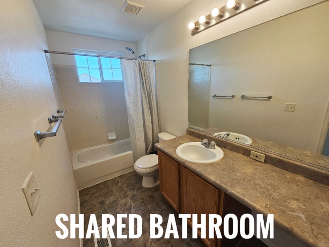 Building Photo - 1805 Dewhirst Dr