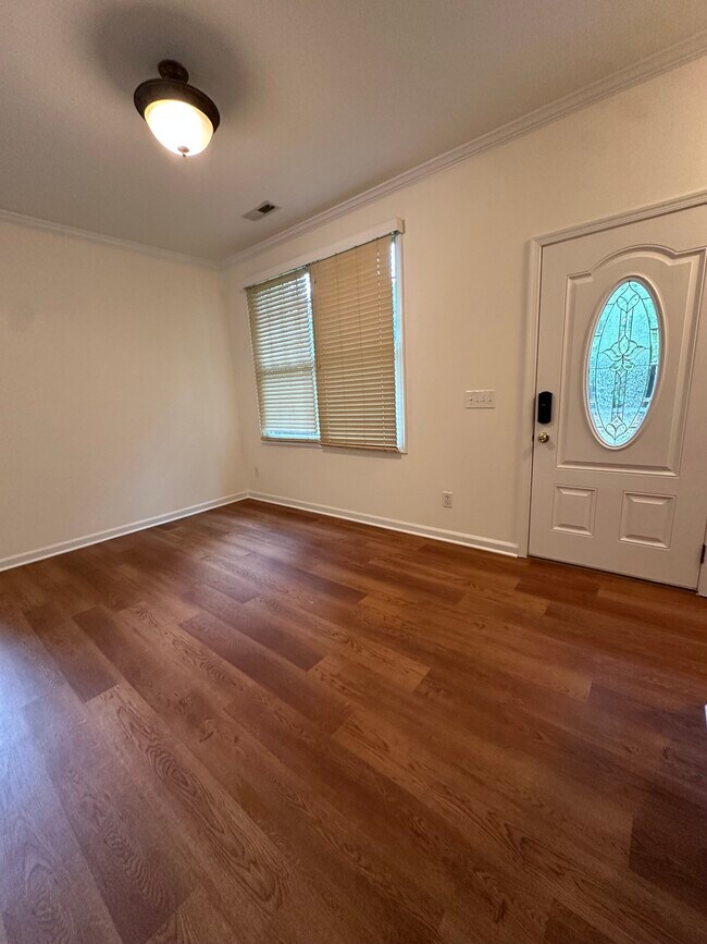 Foto del edificio - 854 Redwood Trail