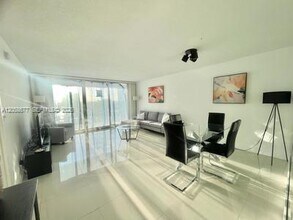 Building Photo - 2030 S Ocean Dr