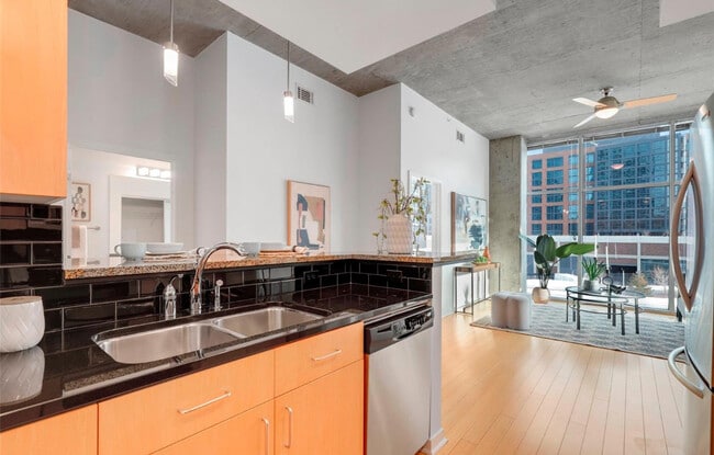 Foto del edificio - 1700 Bassett St